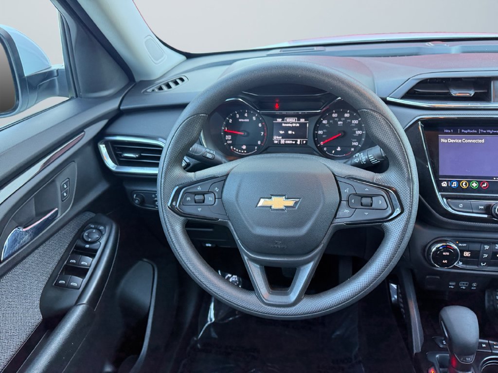 Used 2023 Chevrolet TrailBlazer LT w/ Convenience Package AWD/4WD image 12
