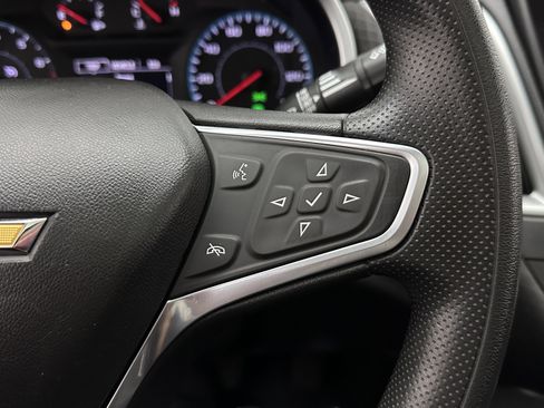 Used 2023 Chevrolet Malibu LT FWD image 17