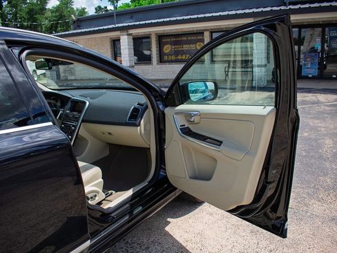 Used 2015 Volvo XC60 3.2 Platinum AWD/4WD image 39
