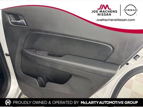 Used 2017 GMC Terrain SLE image 22