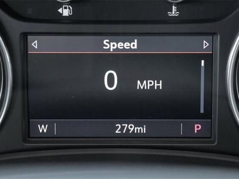 Used 2023 Buick Enclave Essence w/ LPO, Touring Package image 27