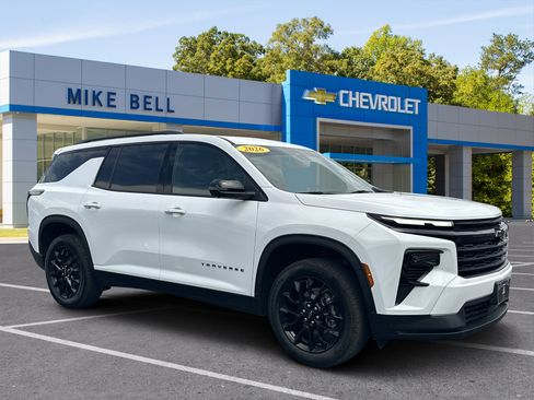 Used 2026 Chevrolet Traverse LT w/ Midnight/Sport Edition FWD image 1