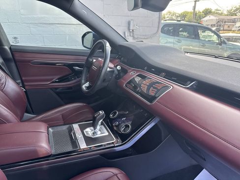 Used 2020 Land Rover Range Rover Evoque SE AWD/4WD image 27