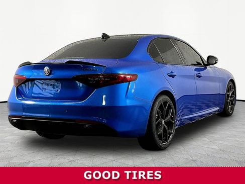 Used 2019 Alfa Romeo Giulia Ti w/ Nero Edizione RWD image 6