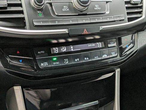 Used 2017 Honda Accord LX image 24