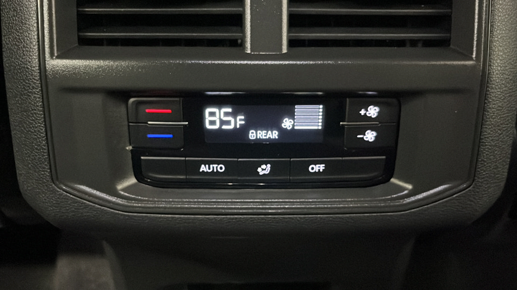 Used 2023 Volkswagen Atlas SE w/ Black Wheel Package AWD/4WD image 33