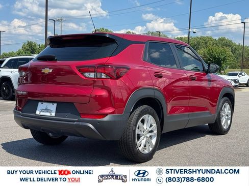 Used 2021 Chevrolet TrailBlazer LS FWD image 12