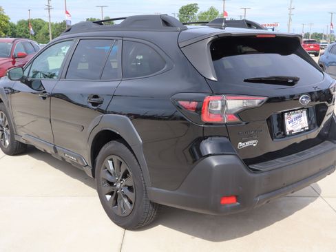 Used 2023 Subaru Outback Onyx Edition AWD/4WD image 8