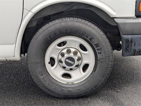 Used 2012 GMC Savana 2500 Extended w/ Power Package image 10