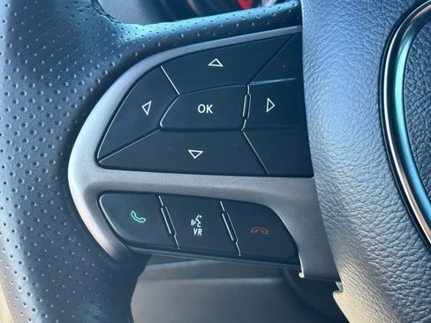 Used 2023 Dodge Durango SXT Launch Edition image 16