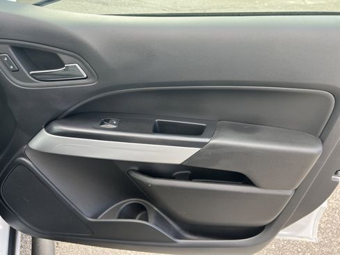 Used 2022 Chevrolet Colorado LT w/ Fleet Safety Package image 25