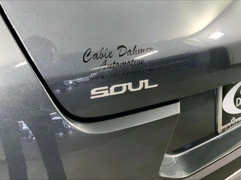 Certified 2025 Kia Soul LX w/ LX Technology Package FWD image 8