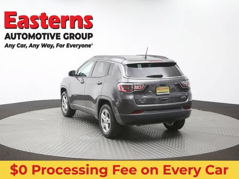 Used 2024 Jeep Compass Latitude AWD/4WD image 60