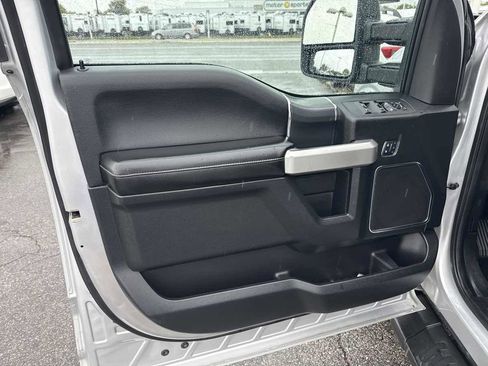 Used 2018 Ford F150 Lariat w/ Equipment Group 501A Mid image 14