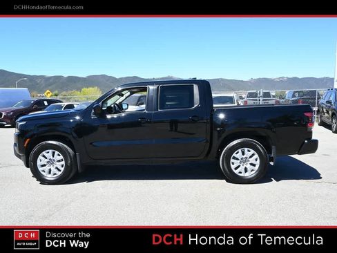 Used 2024 Nissan Frontier SV w/ SV Convenience Package RWD image 4
