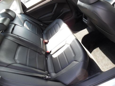 Used 2015 Volkswagen Passat 1.8T Limited Edition image 19