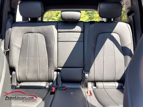 Used 2022 Mercedes-Benz GLB 250 4MATIC image 31