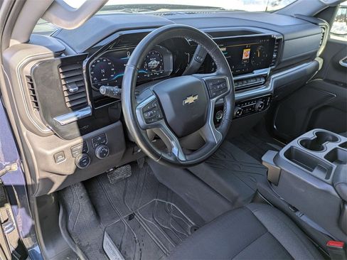 Used 2023 Chevrolet Silverado 1500 LT image 9
