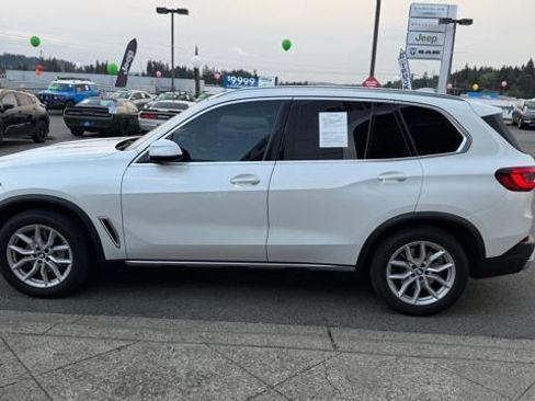 Used 2021 BMW X5 xDrive40i w/ Premium Package AWD/4WD image 5
