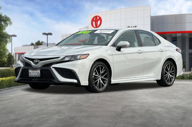 Certified 2024 Toyota Camry SE FWD image 10