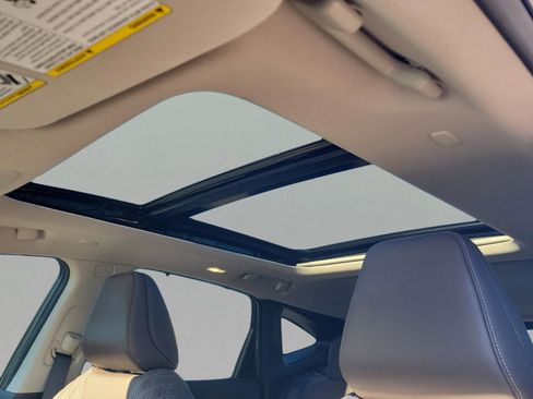 Certified 2025 Nissan Murano Platinum w/ Cargo Package image 31