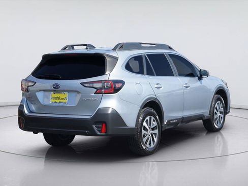 Used 2022 Subaru Outback Premium AWD/4WD image 6