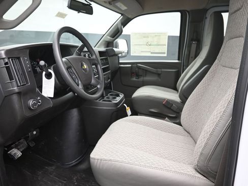 New 2026 Chevrolet Express 2500 w/ Driver Convenience Package image 12