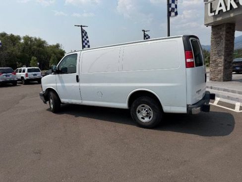 Used 2020 Chevrolet Express 2500 w/ Driver Convenience Package RWD image 5