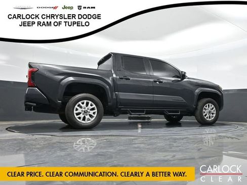Used 2025 Toyota Tacoma SR5 image 33