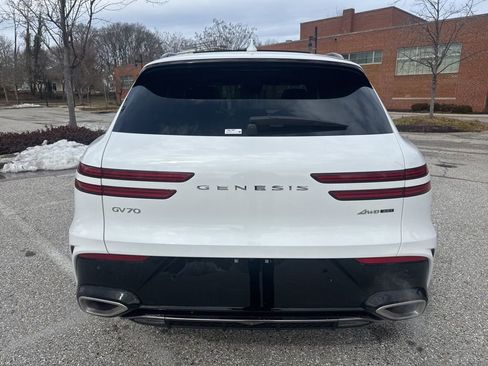 New 2026 Genesis GV70 3.5T Sport Prestige AWD/4WD image 9