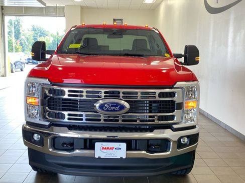 New 2026 Ford F250 XLT w/ FX4 Off-Road Package AWD/4WD image 3