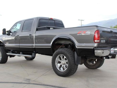 Used 2005 Ford F350 Lariat AWD/4WD image 38
