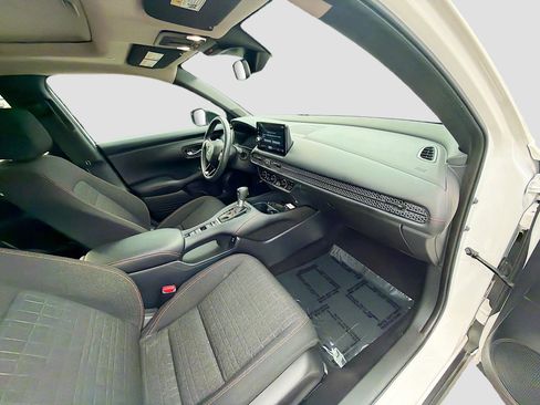 Used 2025 Honda HR-V EX-L image 31