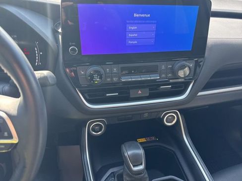 Used 2024 Toyota Grand Highlander XLE image 18