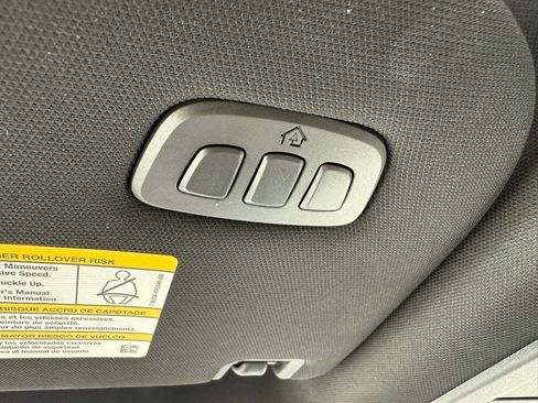 Used 2022 Ford F150 Lariat w/ Equipment Group 502A High image 31