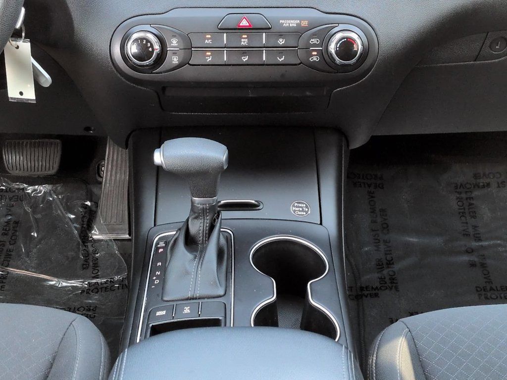 Used 2020 Kia Sorento LX AWD/4WD image 19
