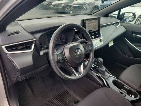 Used 2025 Toyota Corolla SE FWD image 19