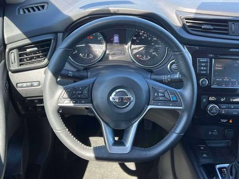 Used 2020 Nissan Rogue SV w/ Premium Package AWD/4WD image 13