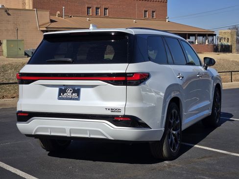 New 2026 Lexus TX 500h AWD w/ Technology Package image 4