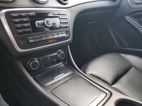 Used 2015 Mercedes-Benz GLA 250 4MATIC image 28