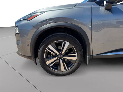 Used 2023 Nissan Rogue SL w/ SL Premium Package FWD image 9