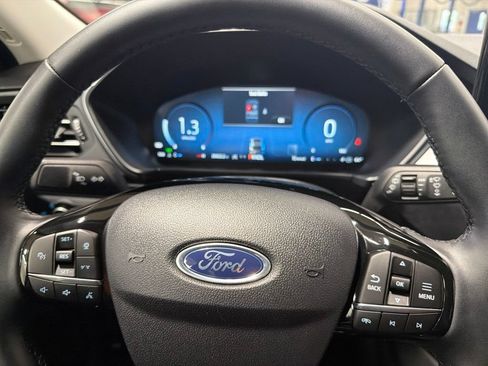 Certified 2025 Ford Escape Platinum AWD/4WD image 20