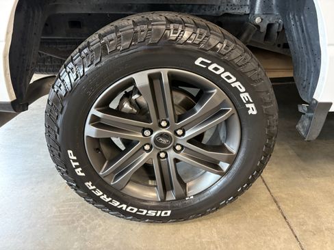 Used 2022 Ford F150 XLT w/ Equipment Group 302A High AWD/4WD image 34