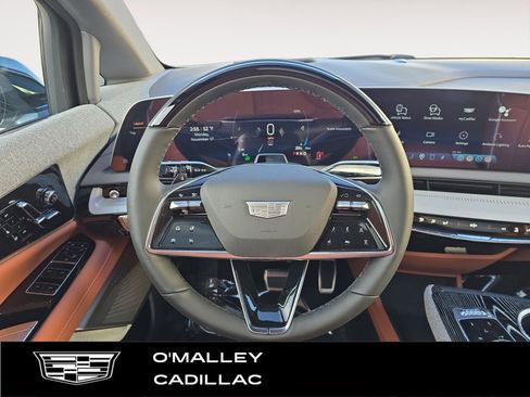 New 2026 Cadillac Optiq Luxury 2 w/ LPO, Floor Liner Package image 15