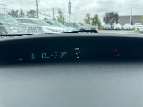 Used 2012 Toyota Prius Two FWD image 21
