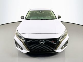 Used 2023 Nissan Altima 2.5 SR FWD video 2