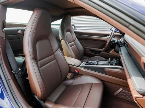 Used 2025 Porsche 911 Carrera T image 28