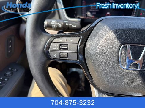 Used 2024 Honda Pilot Elite image 27