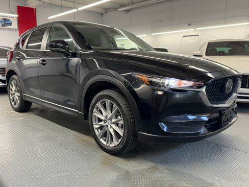 Used 2019 MAZDA CX-5 Touring image 5