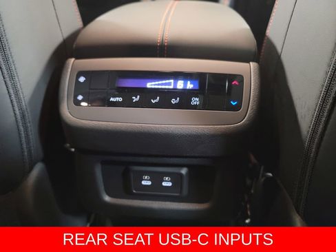 New 2026 Nissan Pathfinder SV image 12